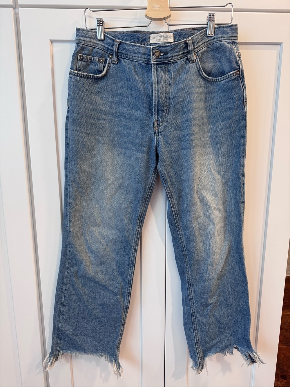 Free People Light Blue Straight-Leg Cropped-Button Fly- size 28